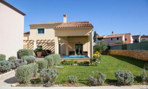 Villa Daniela mit Pool in Bale, bei Rovinj für 4-6 Personen